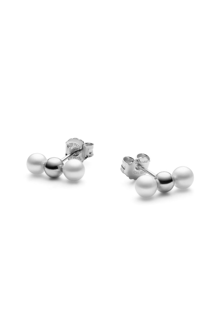 JUKSEREI POETRY EAR STUDS Letzte 2 Tage