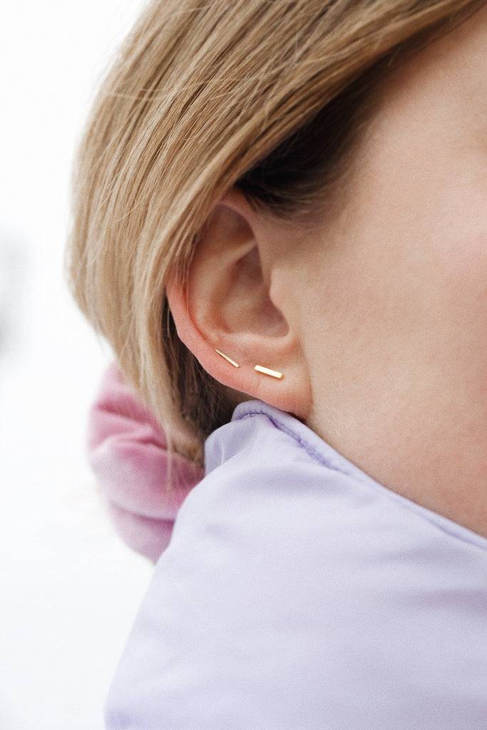 JUKSEREI LINIE EAR STUDS Fabrikverkauf