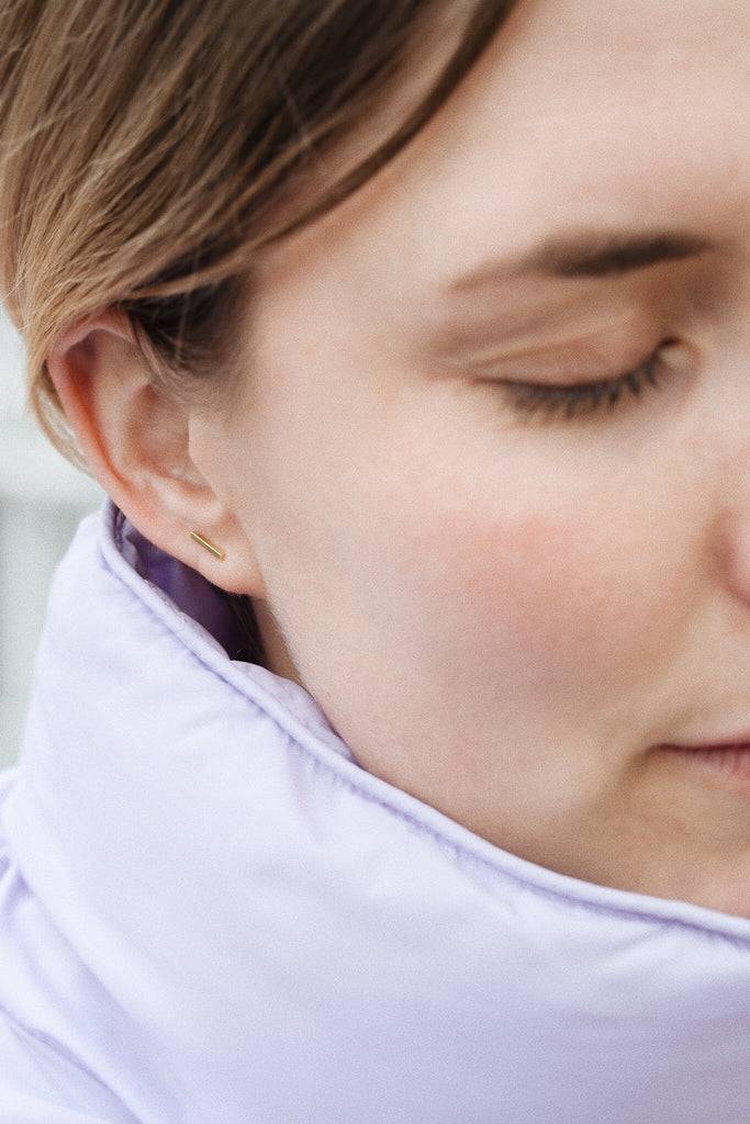 JUKSEREI LINIE EAR STUDS Fabrikverkauf