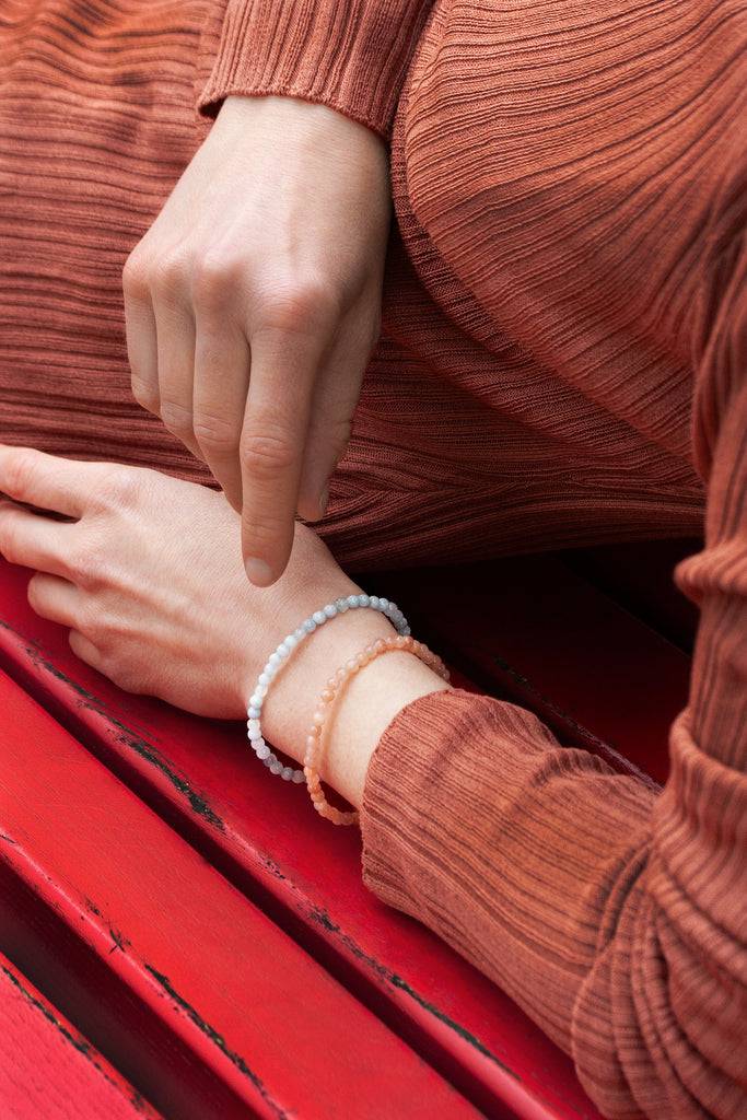 JUKSEREI BIRTHSTONE BUNGEE BRACELET Zeitlich begrenztes Angebot