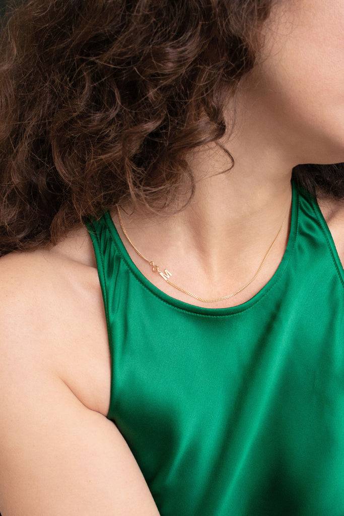 JUKSEREI LETTER NECKLACE Räumungsverkauf