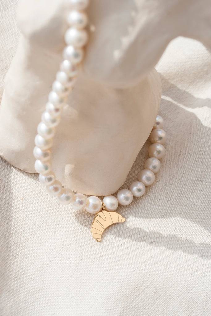 JUKSEREI CROISSANT PEARL NECKLACE Speichern exportieren