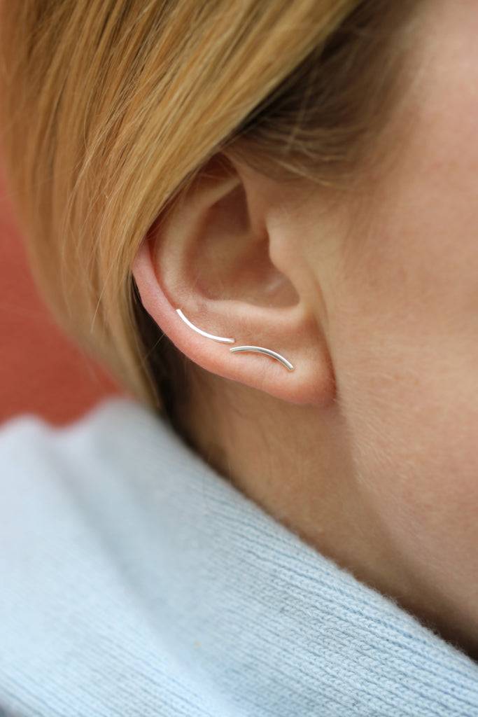 JUKSEREI CURVED EAR STUDS Fabrikverkauf