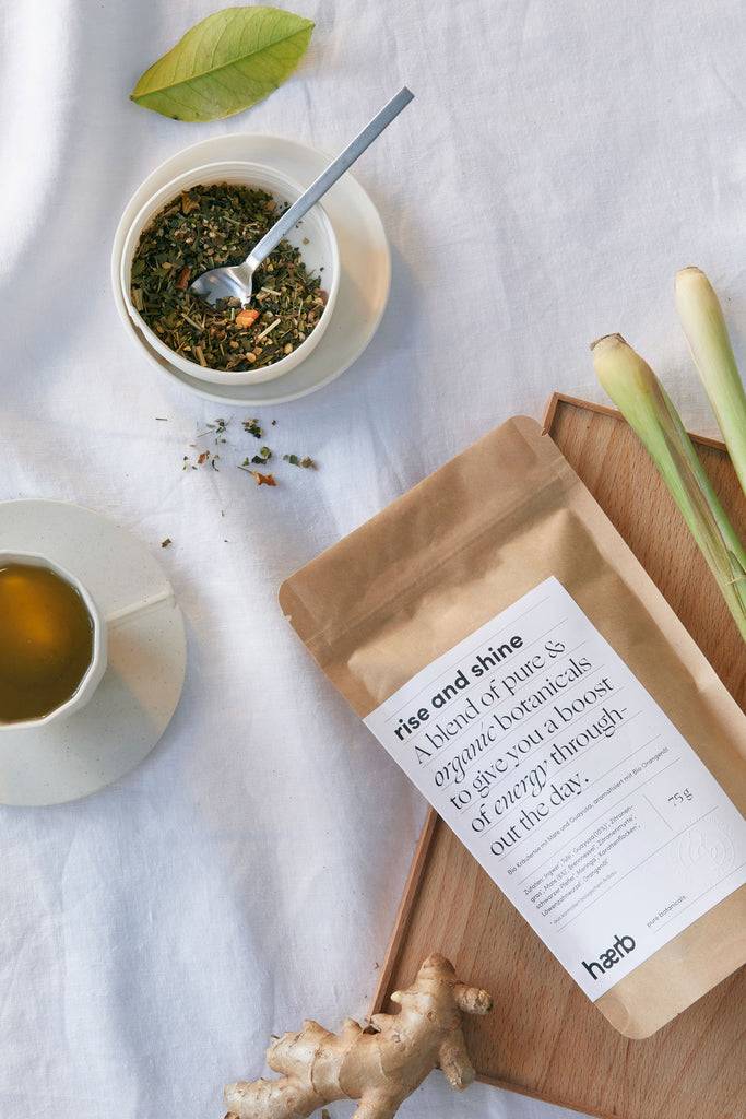 JUKSEREI HÆRB · ORGANIC TEA RISE & SHINE Versandkostenfrei