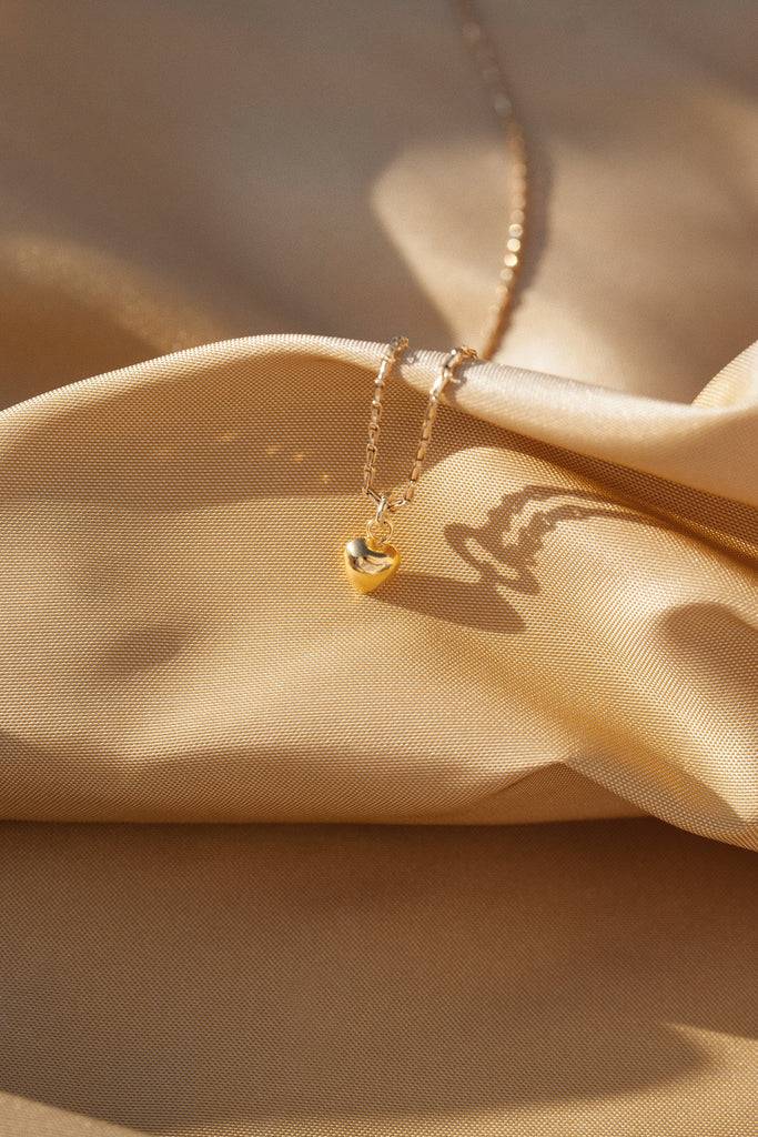 JUKSEREI AMORE NECKLACE Blitzangebot