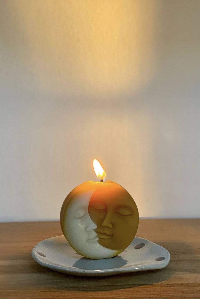JUKSEREI SOLLYS · MOON/SUN BEESWAX CANDLE 50% Rabatt mit kostenlosem Versand