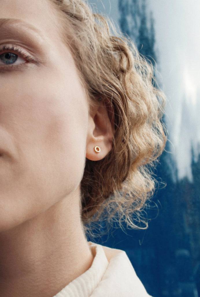 JUKSEREI TILDA EAR STUDS Auslauf