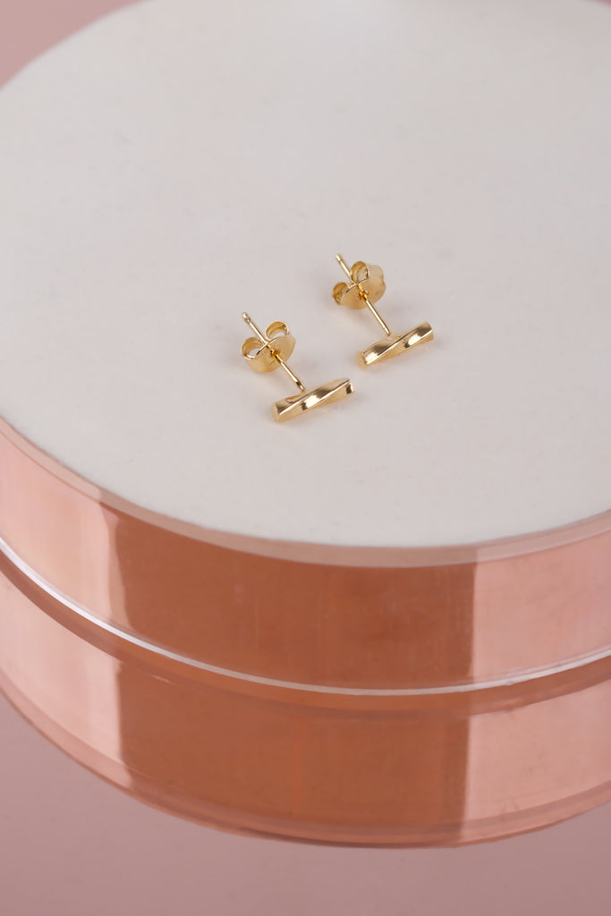 JUKSEREI EMBER EAR STUDS Fabrikpreis