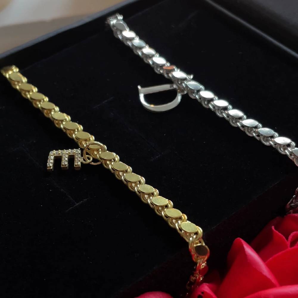 Kardelen COUPLE GERSTEN LETTER BRACELET - 925 SILBER Kostenloser Versand