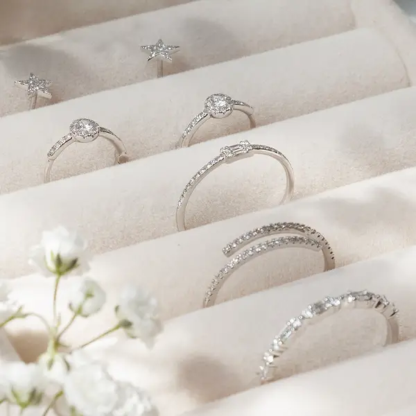 Leaf Jewelry Ring mit Baguette Diamanten, 14K Weißgold Riesige Ersparnisse