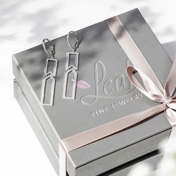 Leaf Jewelry Ohrringe Unique mit Diamanten, 18 K Weißgold JETZT KAUFEN