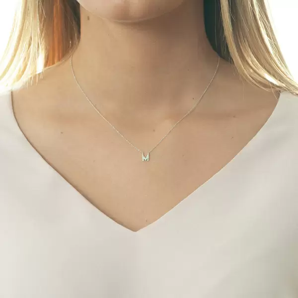 Leaf Jewelry Halskette Letter "M", 14 K Weißgold mit Diamanten Zeitlich begrenztes Angebot