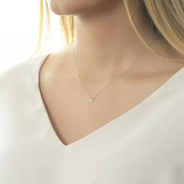 Leaf Jewelry Halskette Letter "M", 14 K Weißgold mit Diamanten Zeitlich begrenztes Angebot