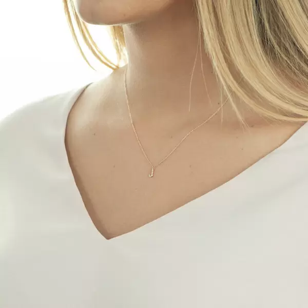 Leaf Jewelry Halskette Letter "J", 14 K Rosegold mit Diamanten Saisonschlussverkauf