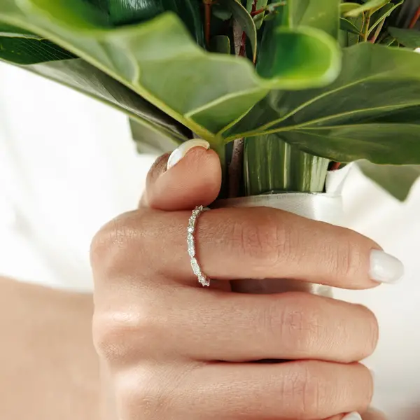 Leaf Jewelry Ring mit Baguette Diamanten, 14K Gelbgold Neueste Mode
