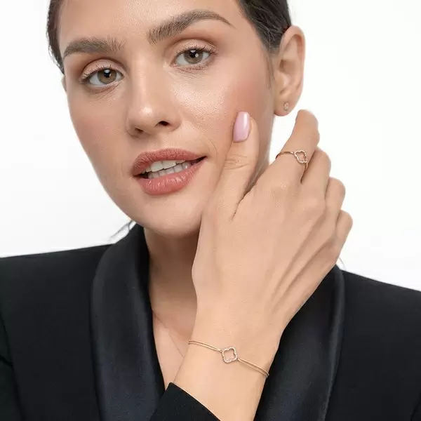 Leaf Jewelry Glückarmband Kleeblatt mit Diamanten, 18 K Rosegold, Beige Vierteljährliche Förderung
