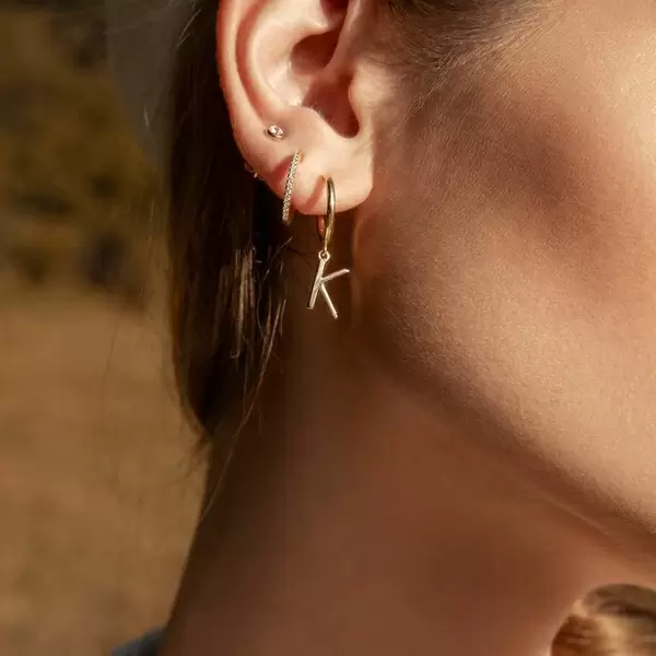 Leaf Jewelry Buchstaben Creole, 18 K Rosegold vergoldet, B Fabrikverkauf