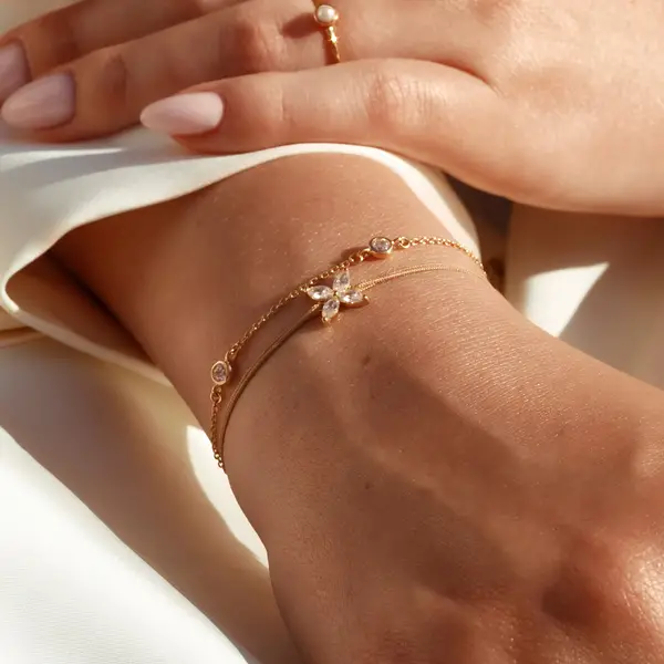 Leaf Jewelry Glücksbändchen Leaf Flower, 18 K Rosegold vergoldet, Beige Bis zu 50% Rabatt