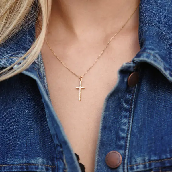 Leaf Jewelry Halskette Kreuz mit Zirkonia, 18 K Rosegold vergoldet Auslauf