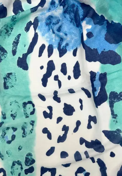 Leslii Schal Leo Look in Blau Türkis Fabrikverkauf