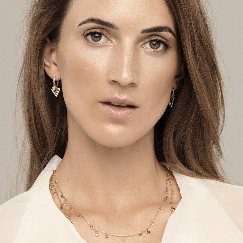 Mosuo Jewellery Dreieck Charm Creolen Tiefpreis