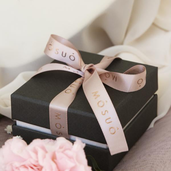 Mosuo Jewellery Mond Diamant Anhängerkette Valentinstagsangebot