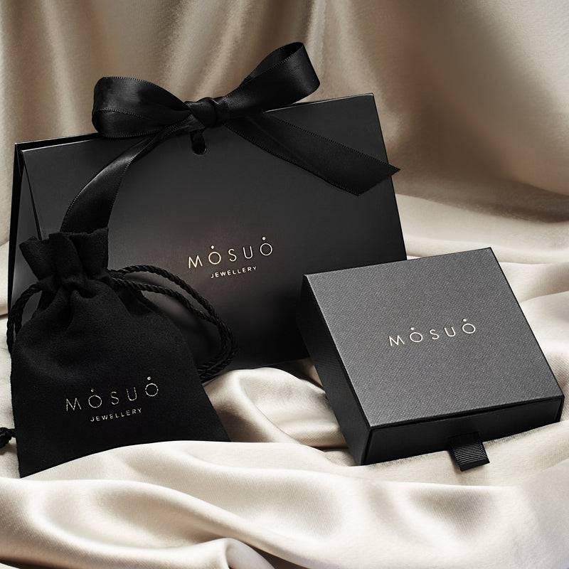 Mosuo Jewellery Diamant Buchstaben Halskette “A” - Vermeil Letzte 3 Tage