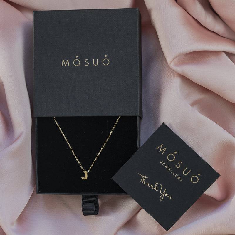 Mosuo Jewellery Diamant Buchstaben Halskette “J” - Vermeil Nur für heute