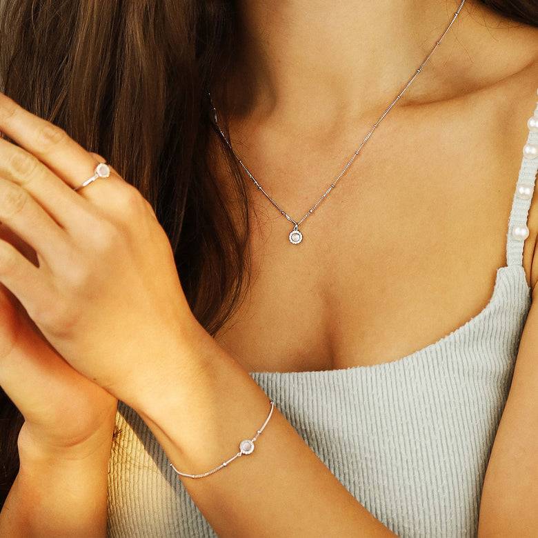 Nana Kay Shiny Circles Collier Gleam Tägliche Deals