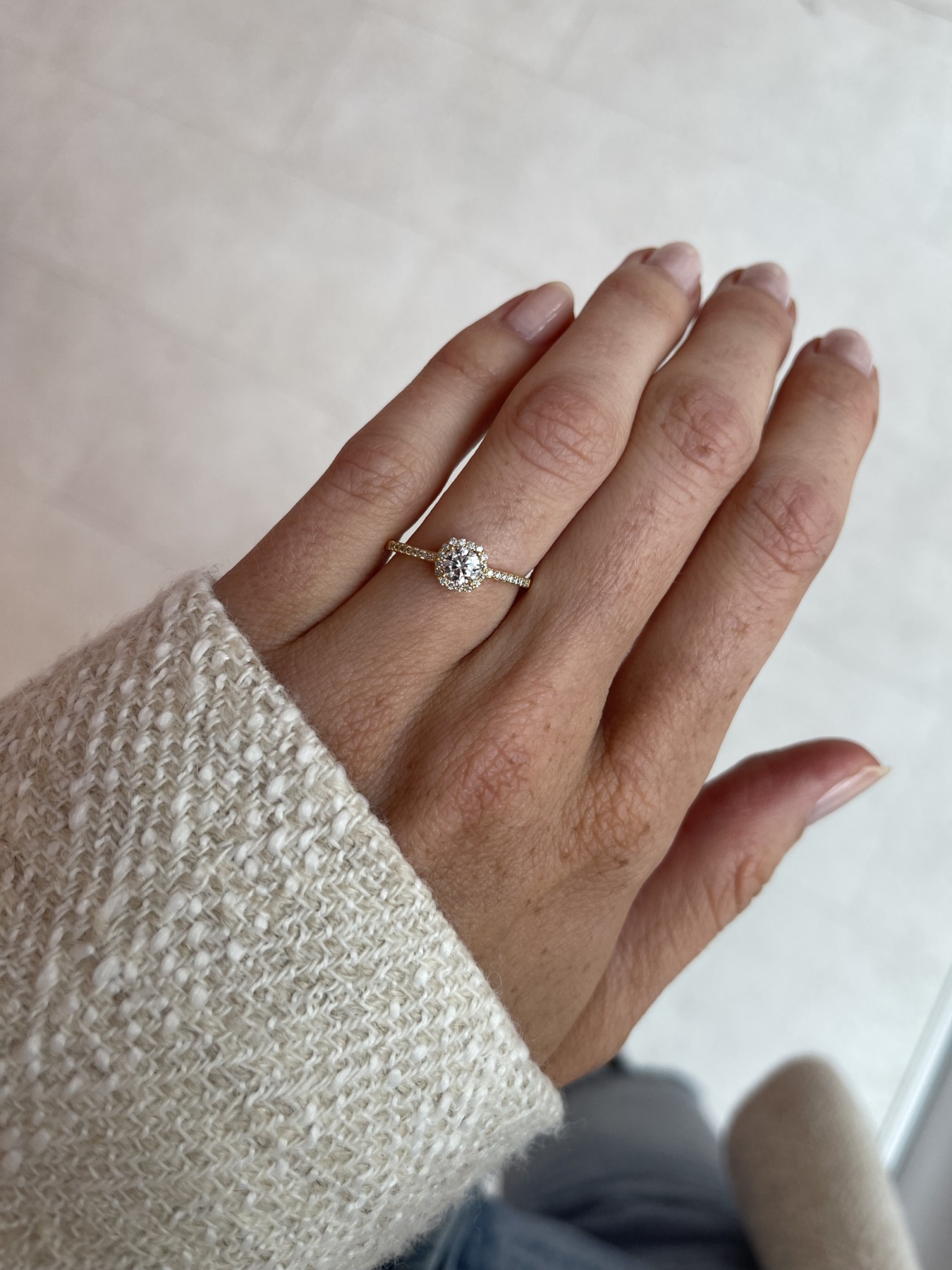 Nina Kastens Halo Diamond Ring Bis zu 60% Rabatt