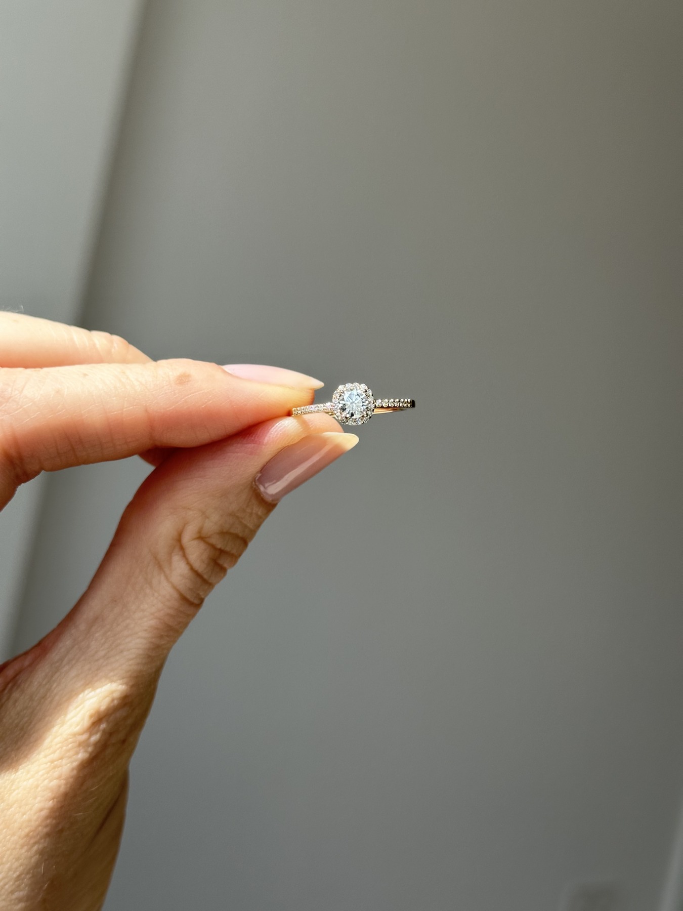 Nina Kastens Halo Diamond Ring Bis zu 60% Rabatt