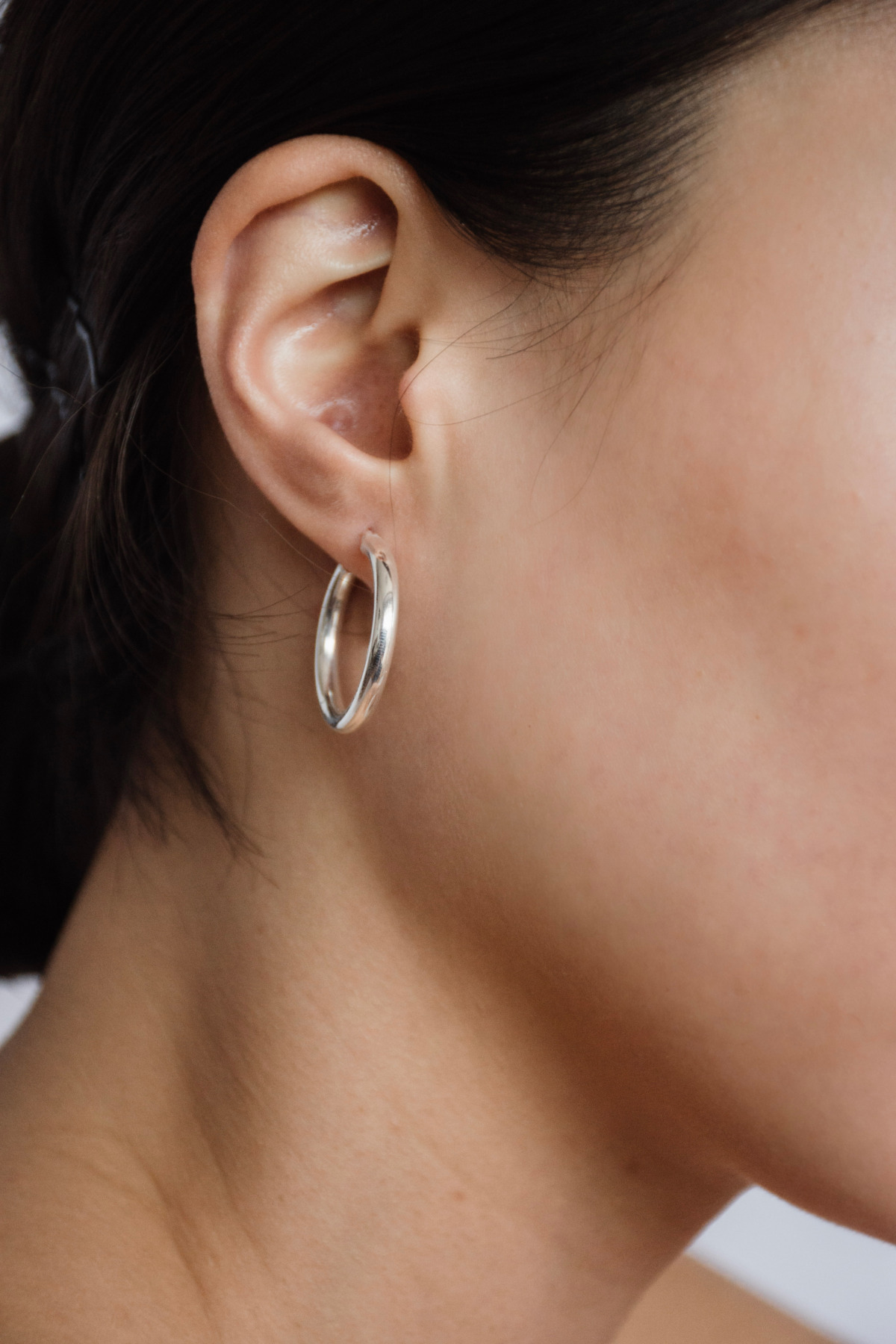 Nina Kastens Essential White Gold Hoops Sonderangebot