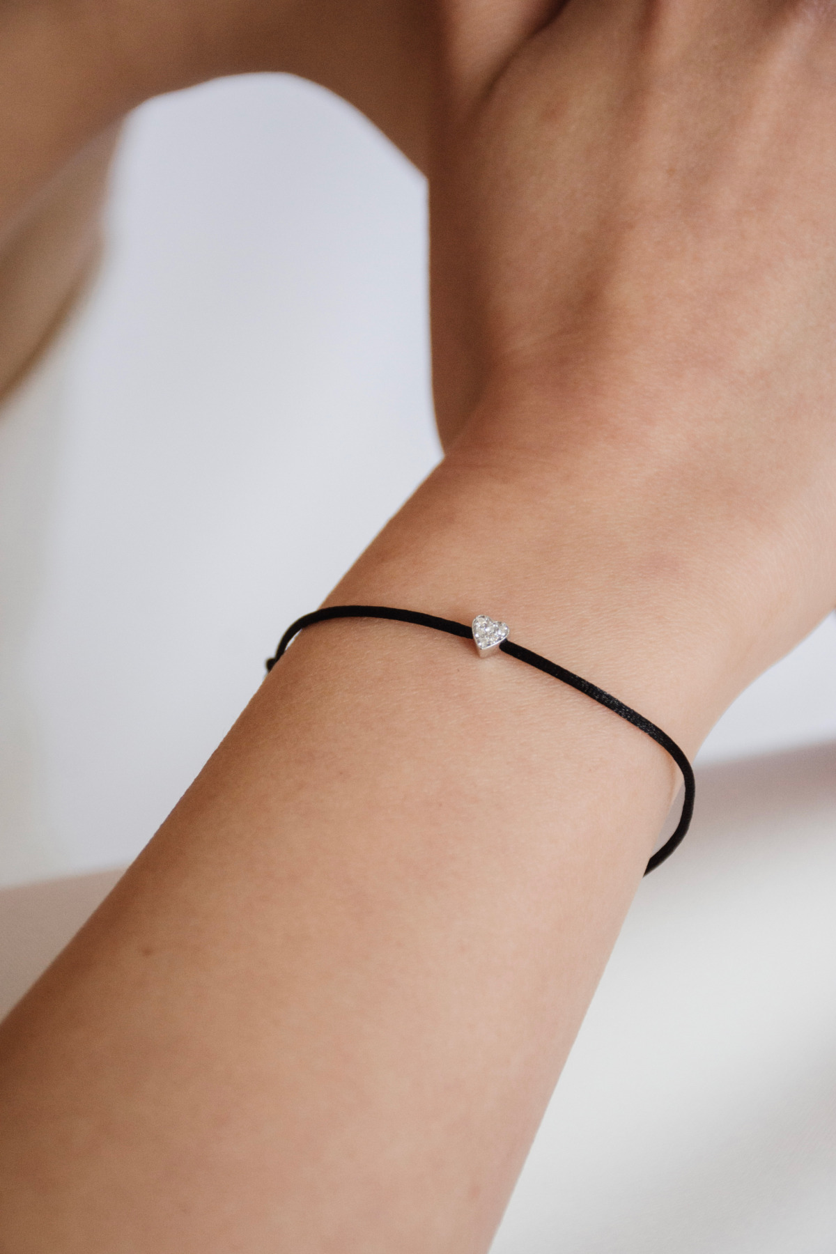 Nina Kastens Diamond Heart Bracelet Black WG Neueste Mode