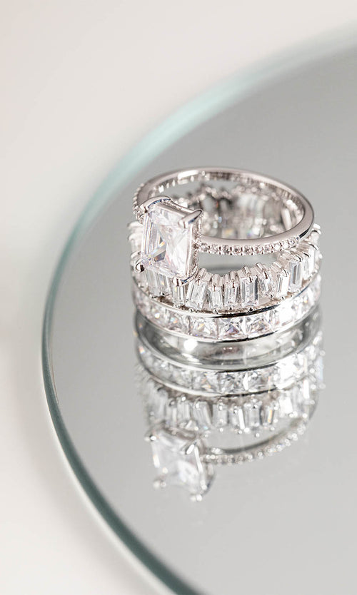 Paul Valentine Emerald Pavé Ring Nur noch ein Tag übrig
