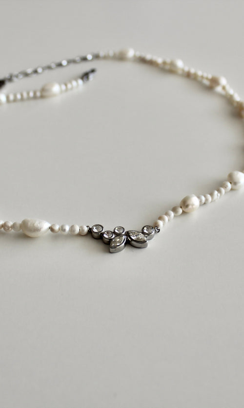 Paul Valentine Adorn Necklace Saisonale Angebote