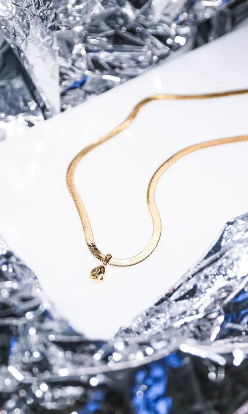 Paul Valentine Molten Sleek Necklace 50% Rabatt mit kostenlosem Versand