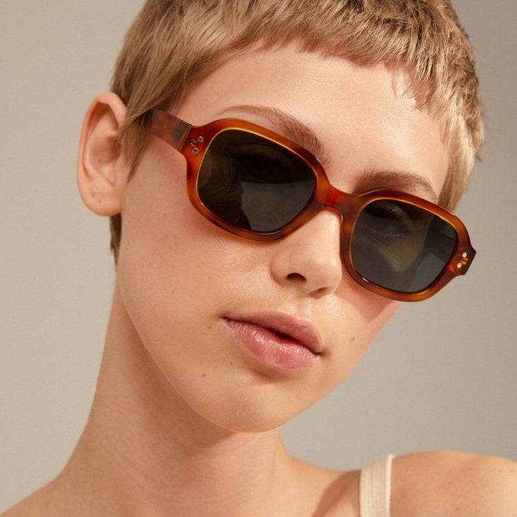 Pilgrim NELLA Recycelte Sonnenbrille Schildpatt-Braun/Gold Vatertagsangebot