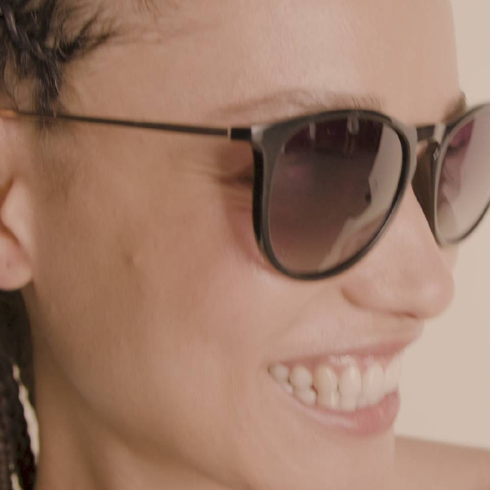 Pilgrim VANILLE Sonnenbrille Schwarz/Gold Verkauf