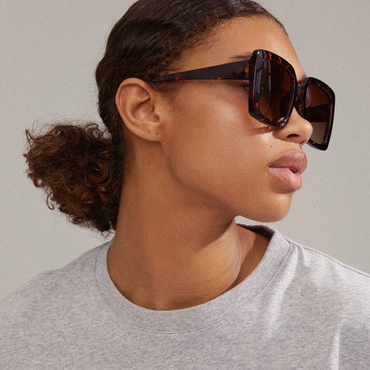 Pilgrim LUCIANA Oversized Vintage-Sonnenbrille in braunem Schildpatt Super Rabatt