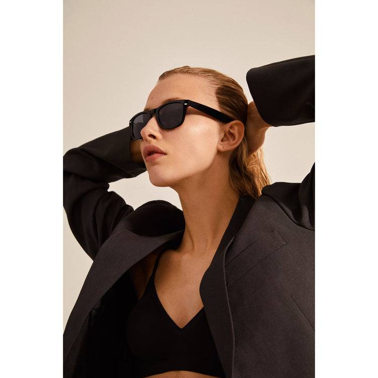 Pilgrim REESE Sonnenbrille im Retro-Stil schwarz Neueste Mode