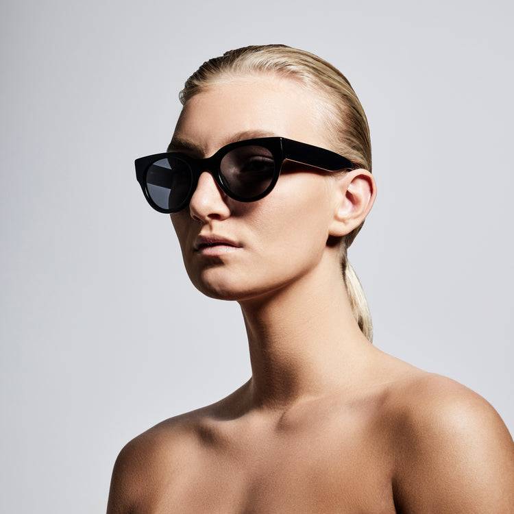 Pilgrim MALI oversized Acetat Sonnenbrille, schwarz Exklusive Angebote