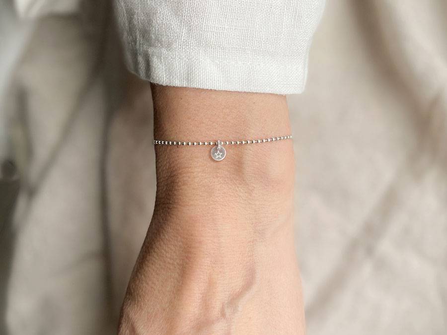 Renna Deluxe Armband mit STERN und Buchstaben-Anhänger Silber Große Rabatte