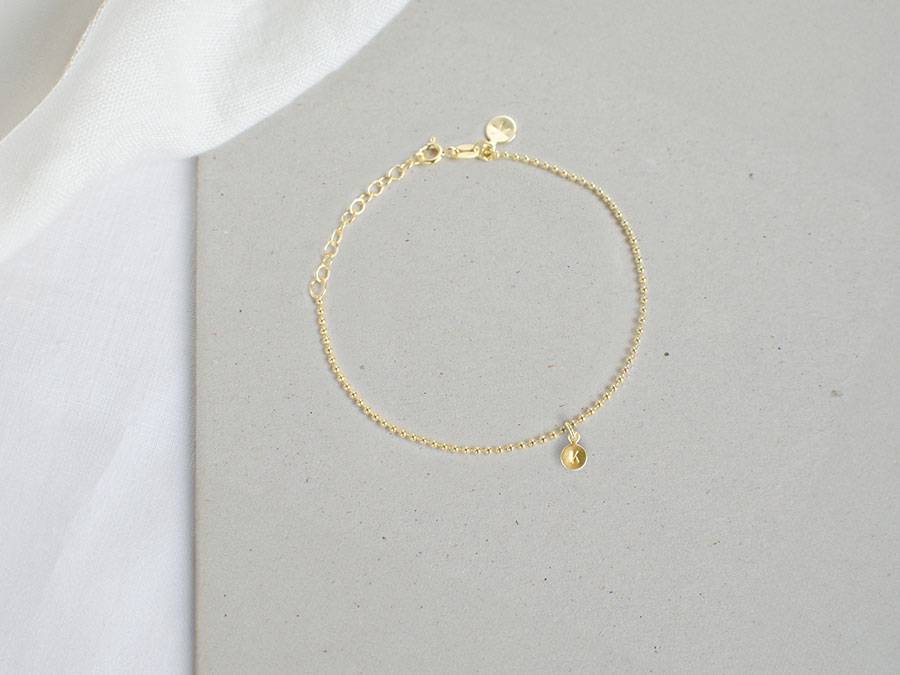 Renna Deluxe Kugel Armband mit BUCHSTABEN Gold Kauf eins, bekomm eins gratis