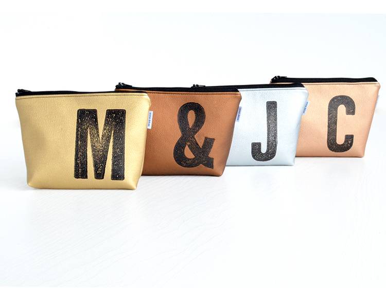 Renna Deluxe Kosmetiktasche Metallic KUPFER mit Buchstabe / vegan Saisonschlussverkauf