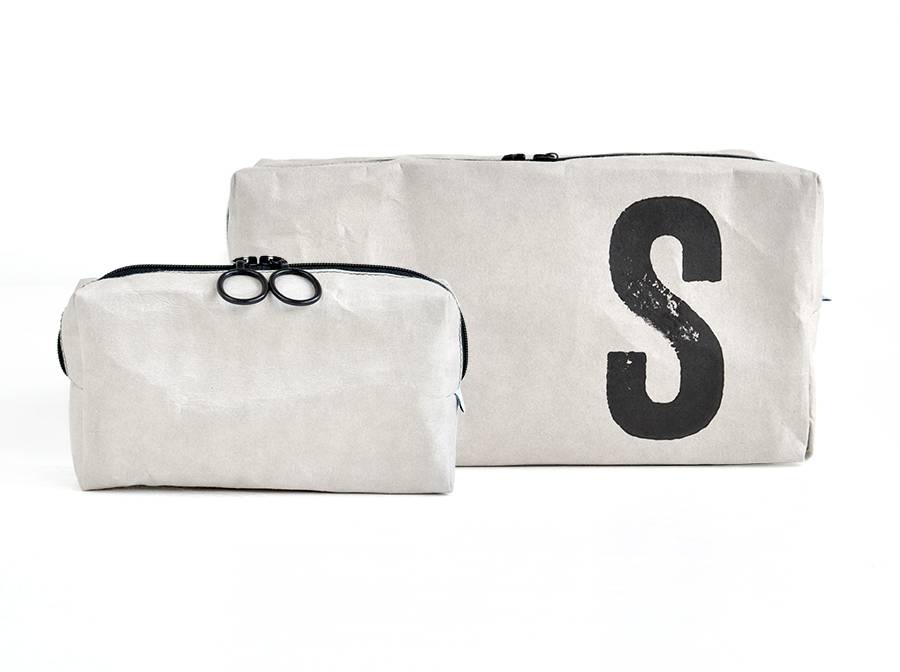 Renna Deluxe Kosmetiktasche mit Monogramm grau Nur für heute