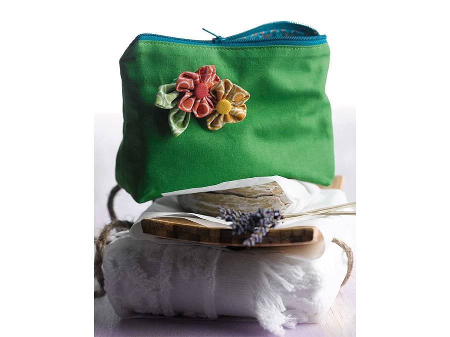 Renna Deluxe KANZASHI – Japanischer Haarschmuck und andere Kleinigkeiten aus Stoff, Kreativbuch Muttertagsangebot