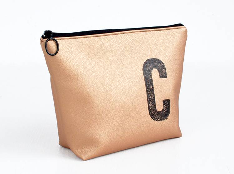 Renna Deluxe Waschtasche Metallic KUPFER mit Buchstabe, vegan Fabrikverkauf
