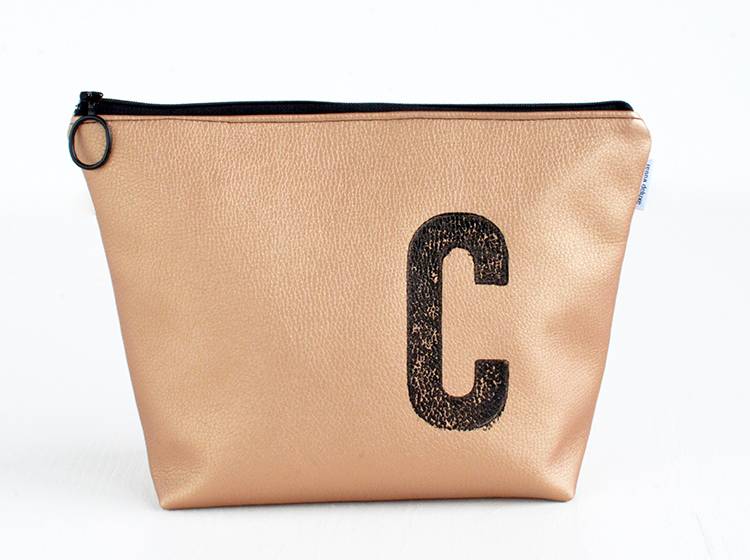 Renna Deluxe Waschtasche Metallic KUPFER mit Buchstabe, vegan Fabrikverkauf