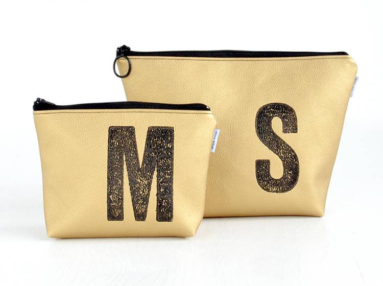 Renna Deluxe Waschtasche Metallic GOLD mit Buchstabe, vegan Meist gekauft