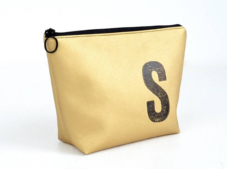 Renna Deluxe Waschtasche Metallic GOLD mit Buchstabe, vegan Meist gekauft